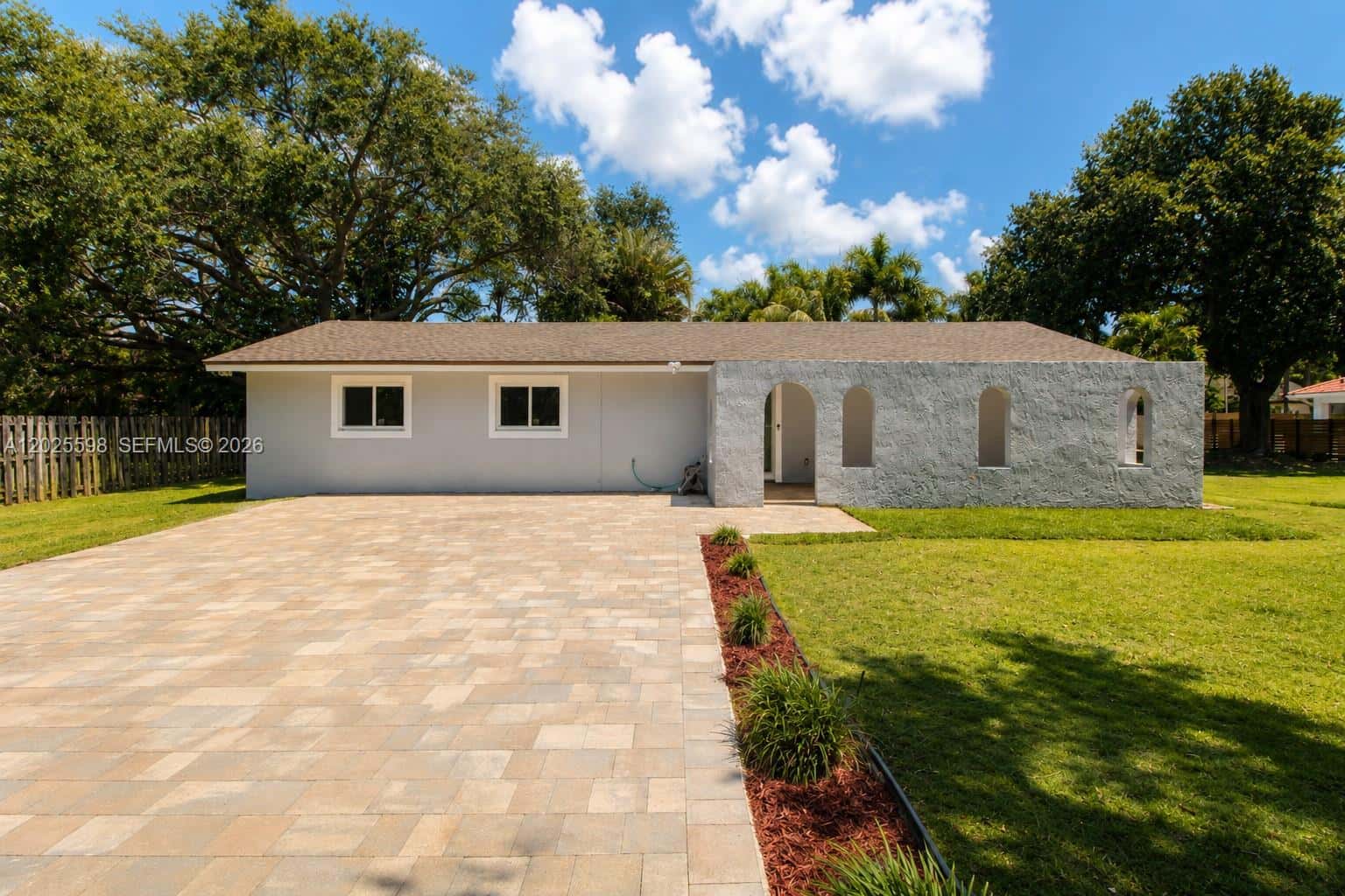 9421 SW 150th St, Miami FL 33176