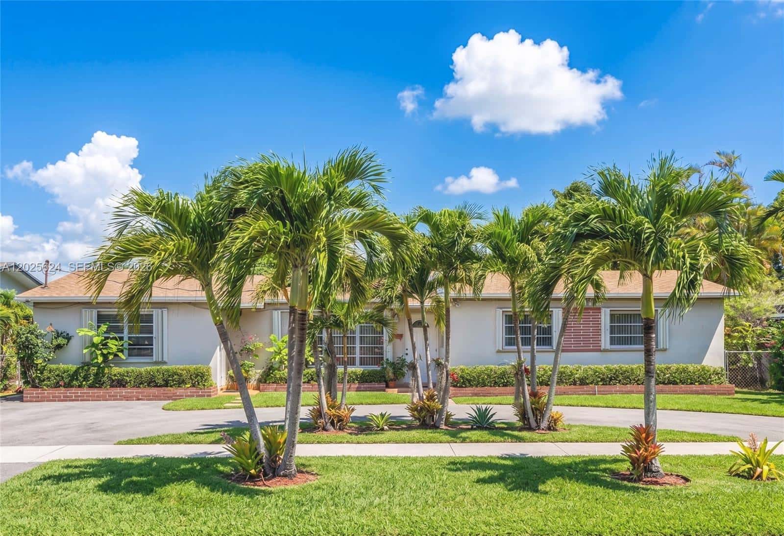 9231 SW 16th St, Miami FL 33165