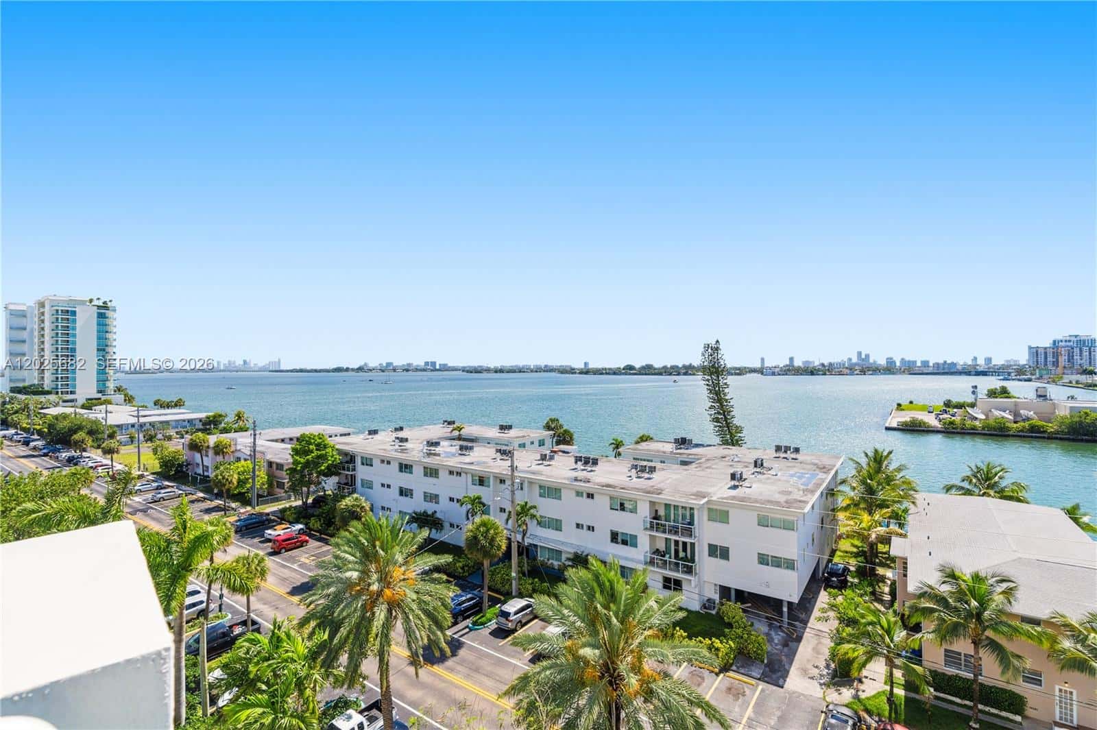 7910 Harbor Island Dr # 704, North Bay Village FL 33141