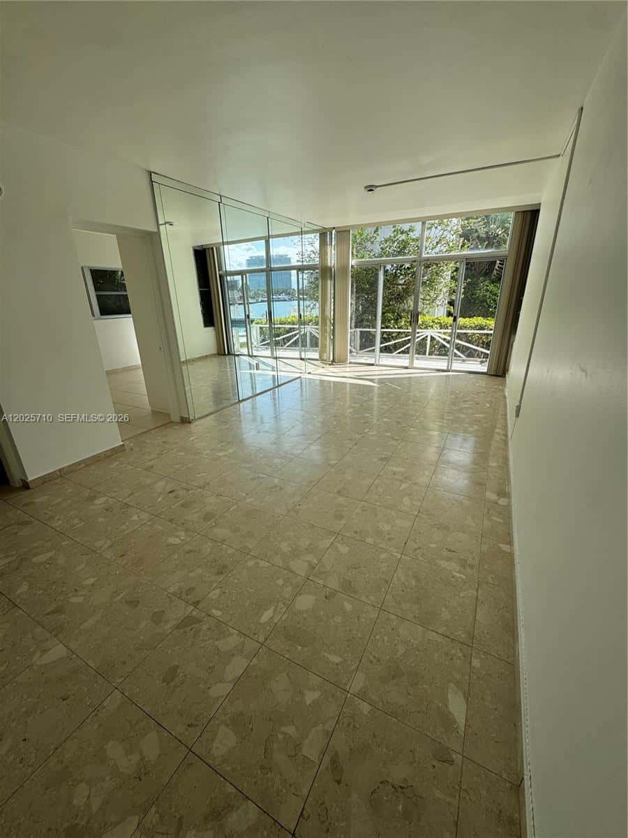 10281 E Bay Harbor Dr # C1, Bay Harbor Islands FL 33154