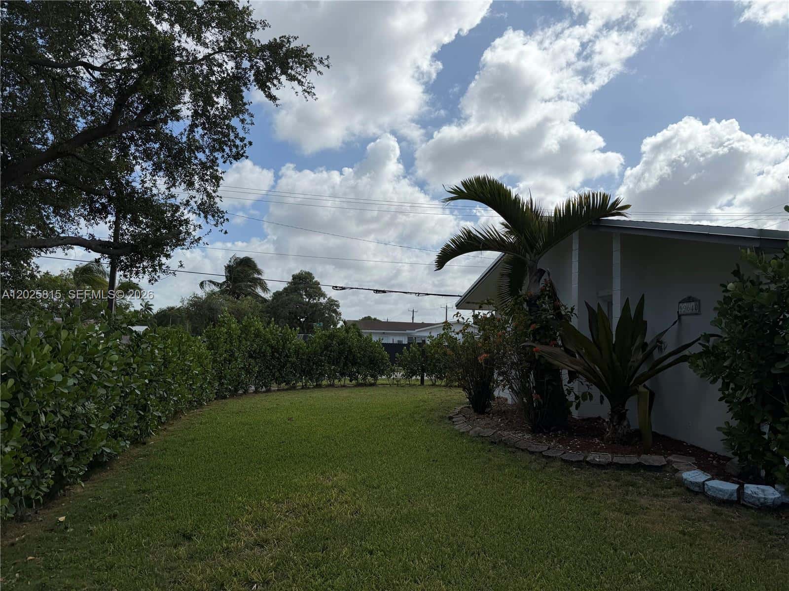 19640 Lenaire Dr, Cutler Bay FL 33157