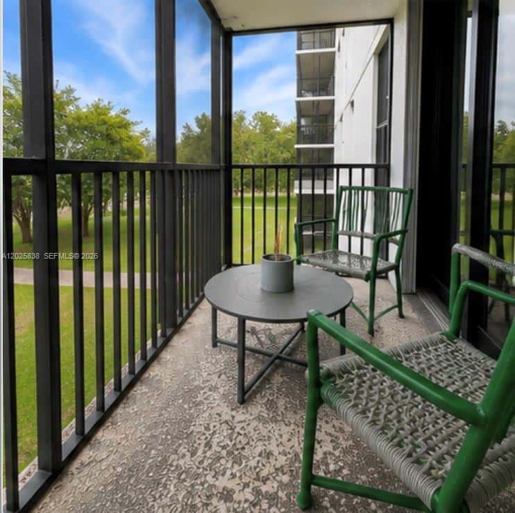 3401 N Country Club Dr # 307, Aventura FL 33180