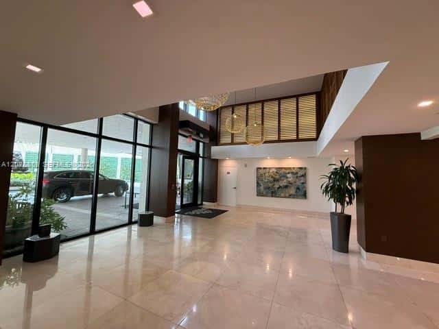 540 Brickell Key Dr # 1024, Miami FL 33131