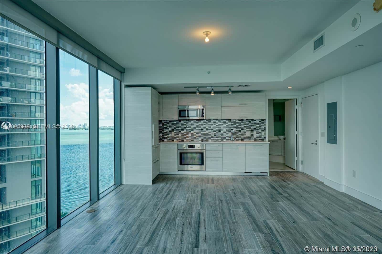 650 NE 32nd St # 1208, Miami FL 33137