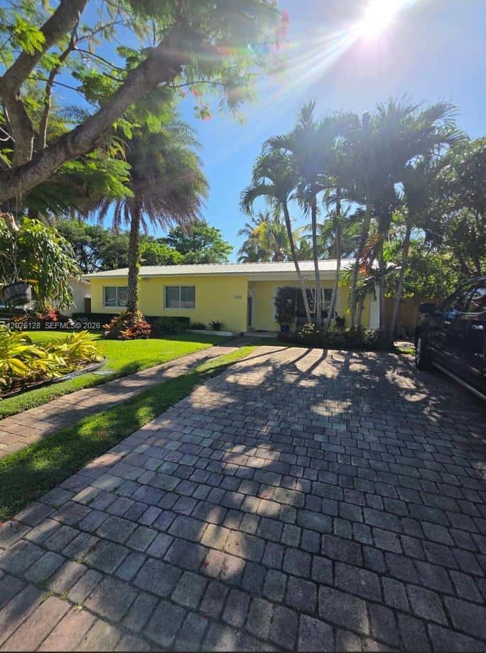 8040 SW 63rd Pl, Miami FL 33143