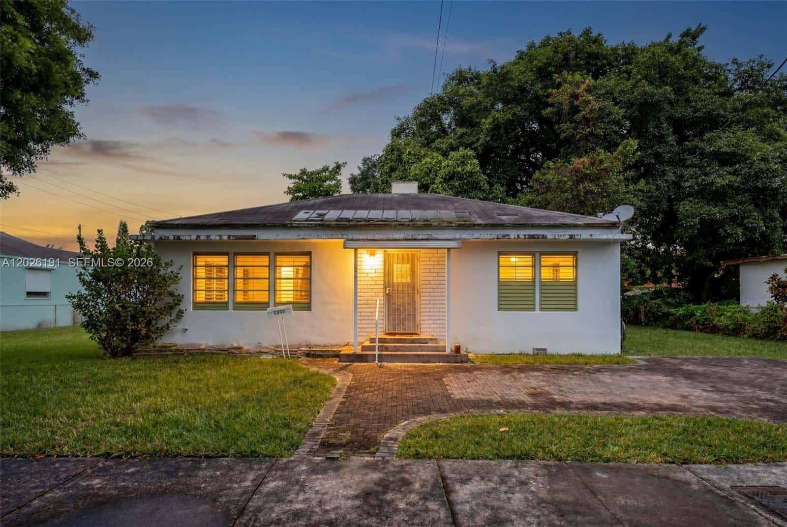 1279 NW 41st St, Miami FL 33142