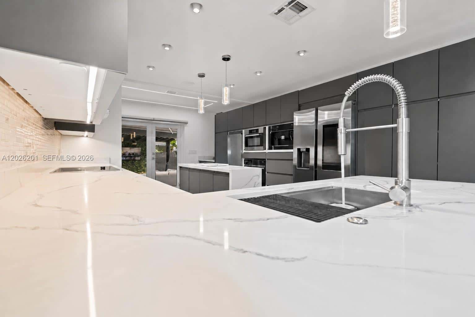 2257 SW 11th St, Miami FL 33135