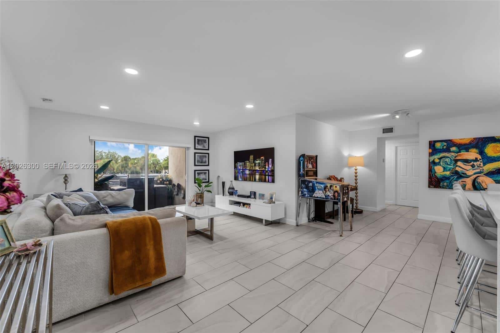 7765 SW 86th St # 205, Miami FL 33143
