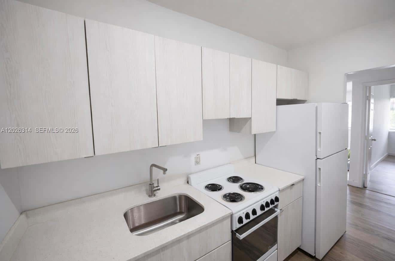 7600 Dickens Ave # 2, Miami Beach FL 33141