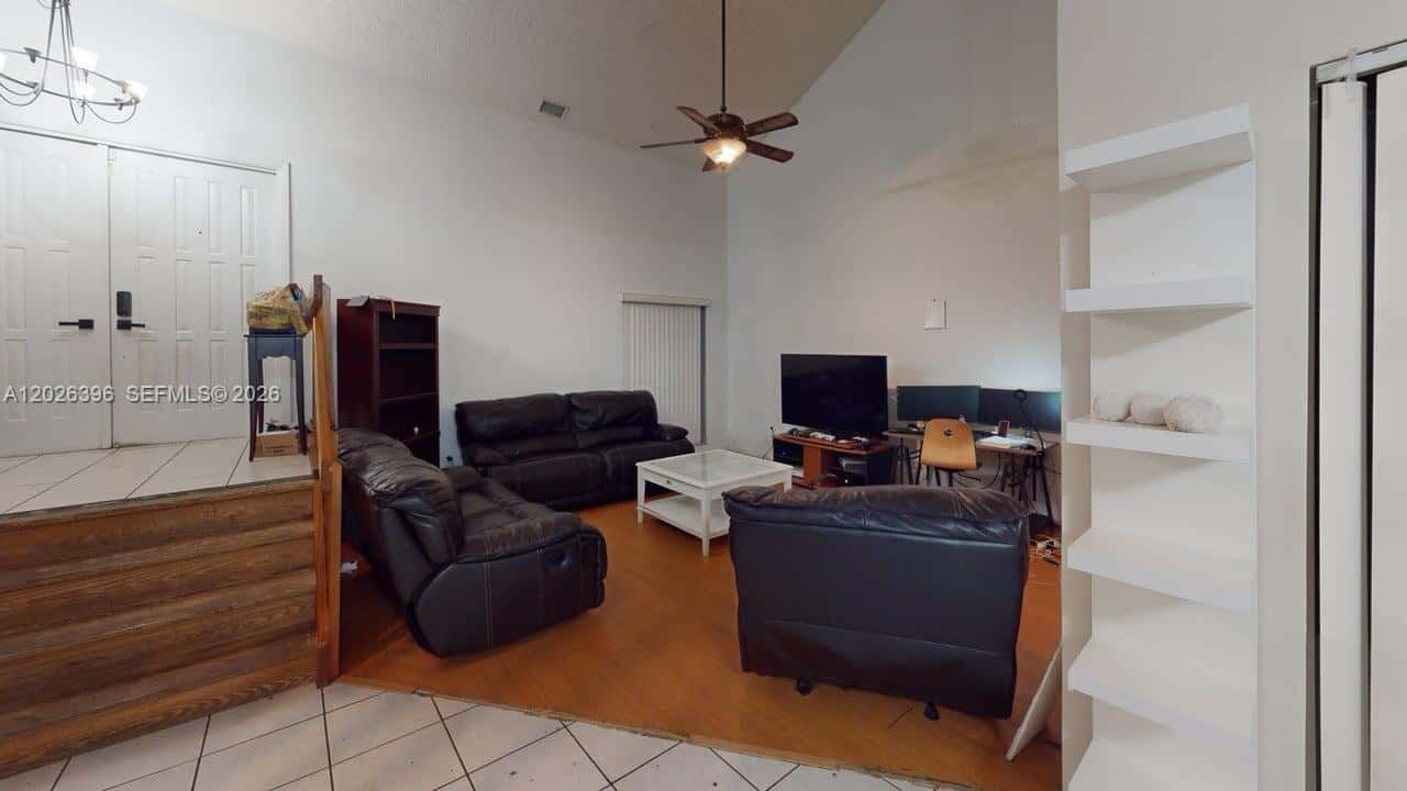 15552 SW 54th Ter, Miami FL 33185