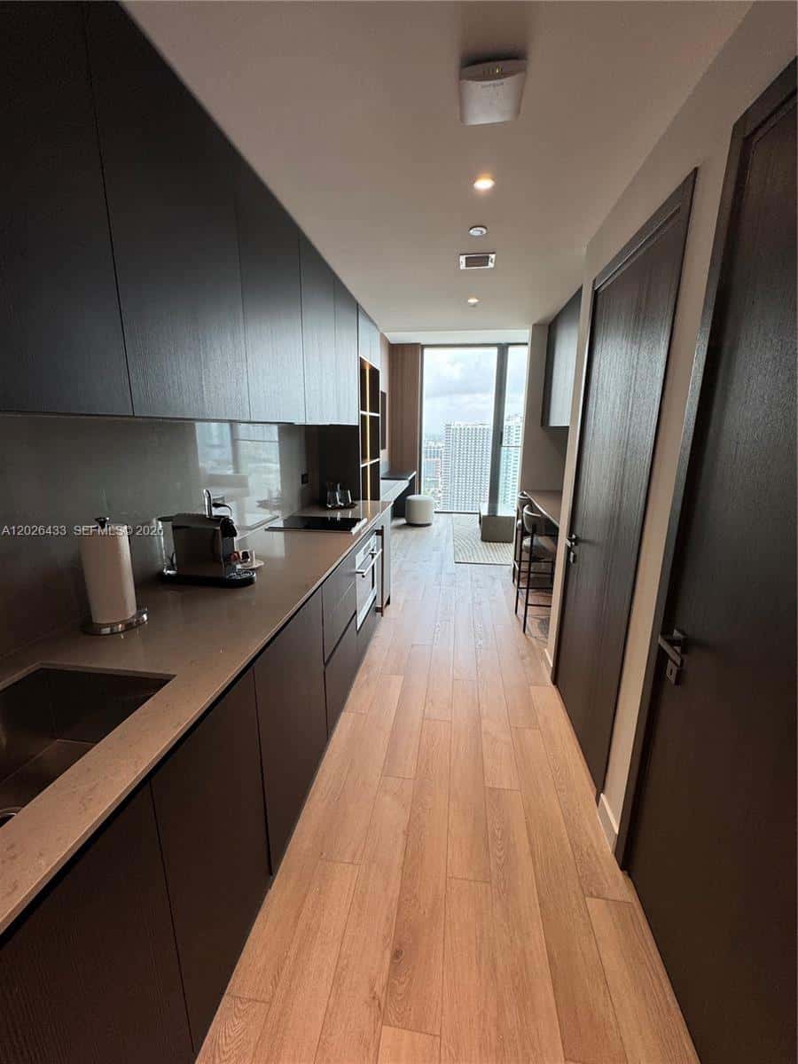 20 NE 11th St # 3405, Miami FL 33132