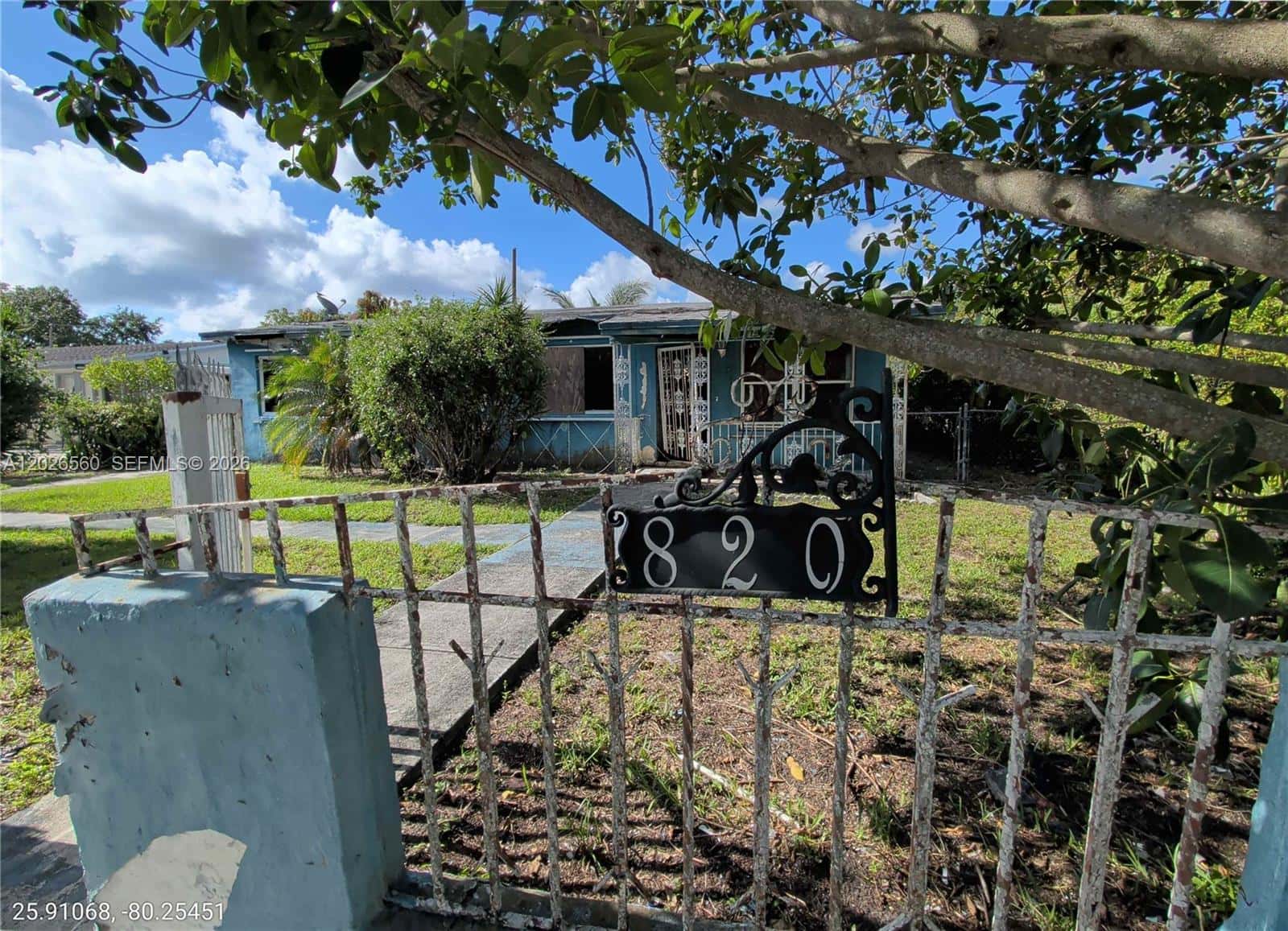 820 Curtiss Dr, Opa-Locka FL 33054