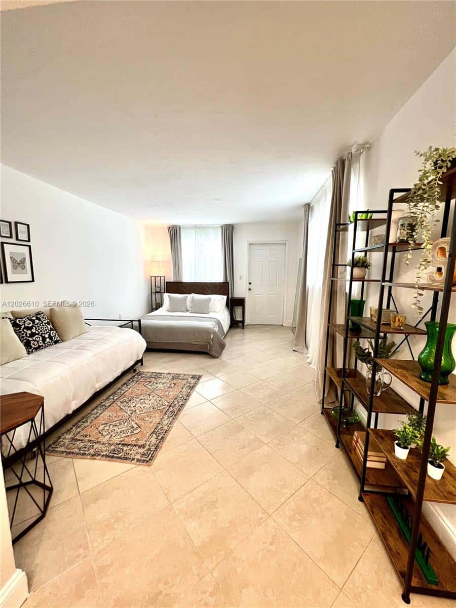 919 Michigan Ave # 1, Miami Beach FL 33139