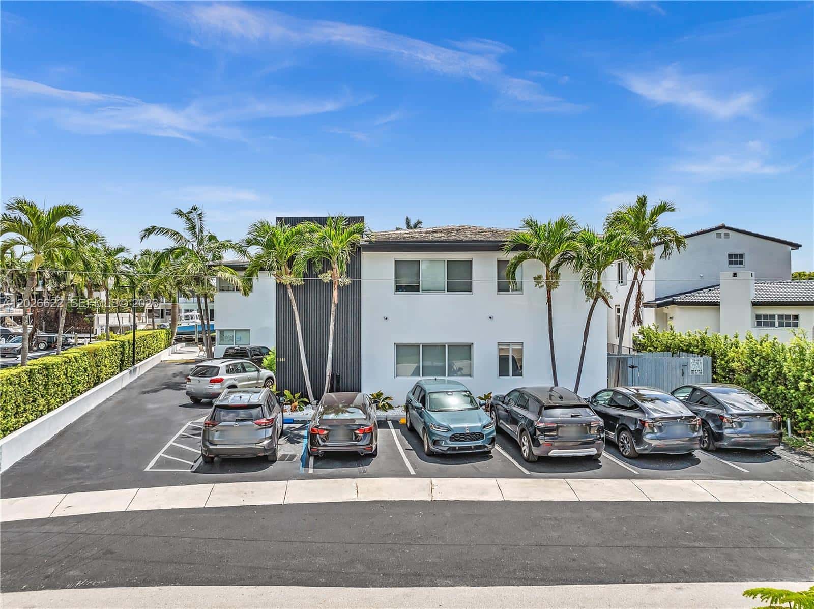 11900 N Bayshore Dr # 8, North Miami FL 33181