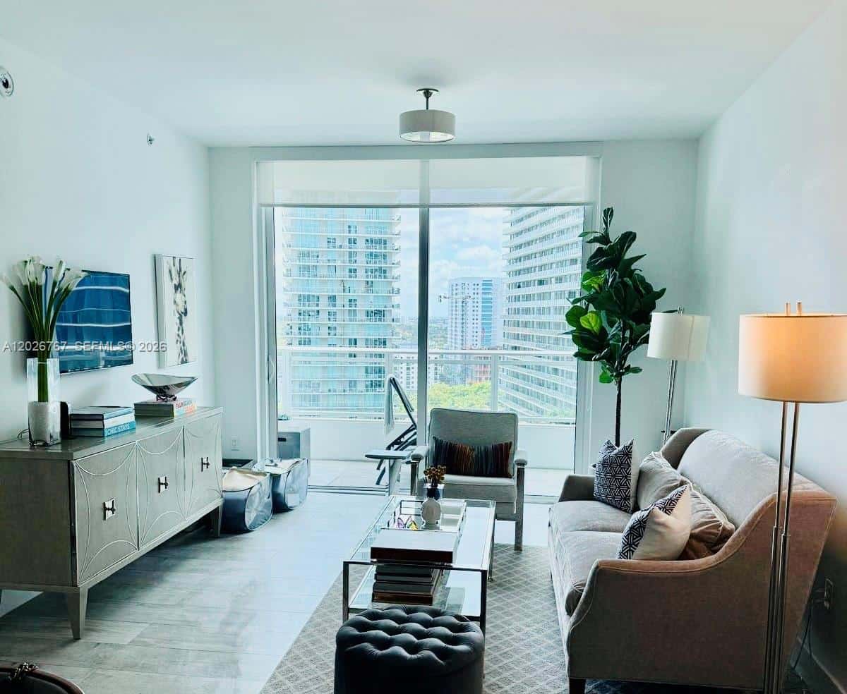 1080 Brickell Ave # 1703, Miami FL 33131