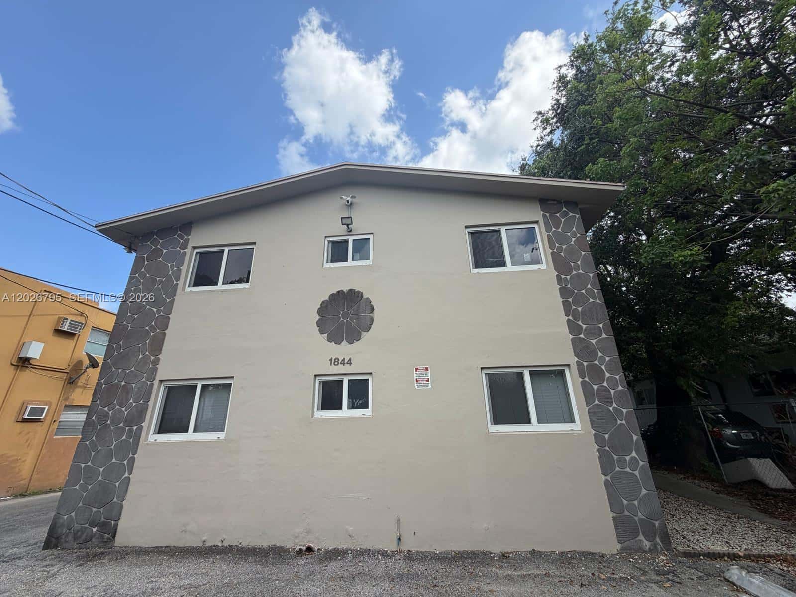1844 NW 19th St # 1, Miami FL 33125