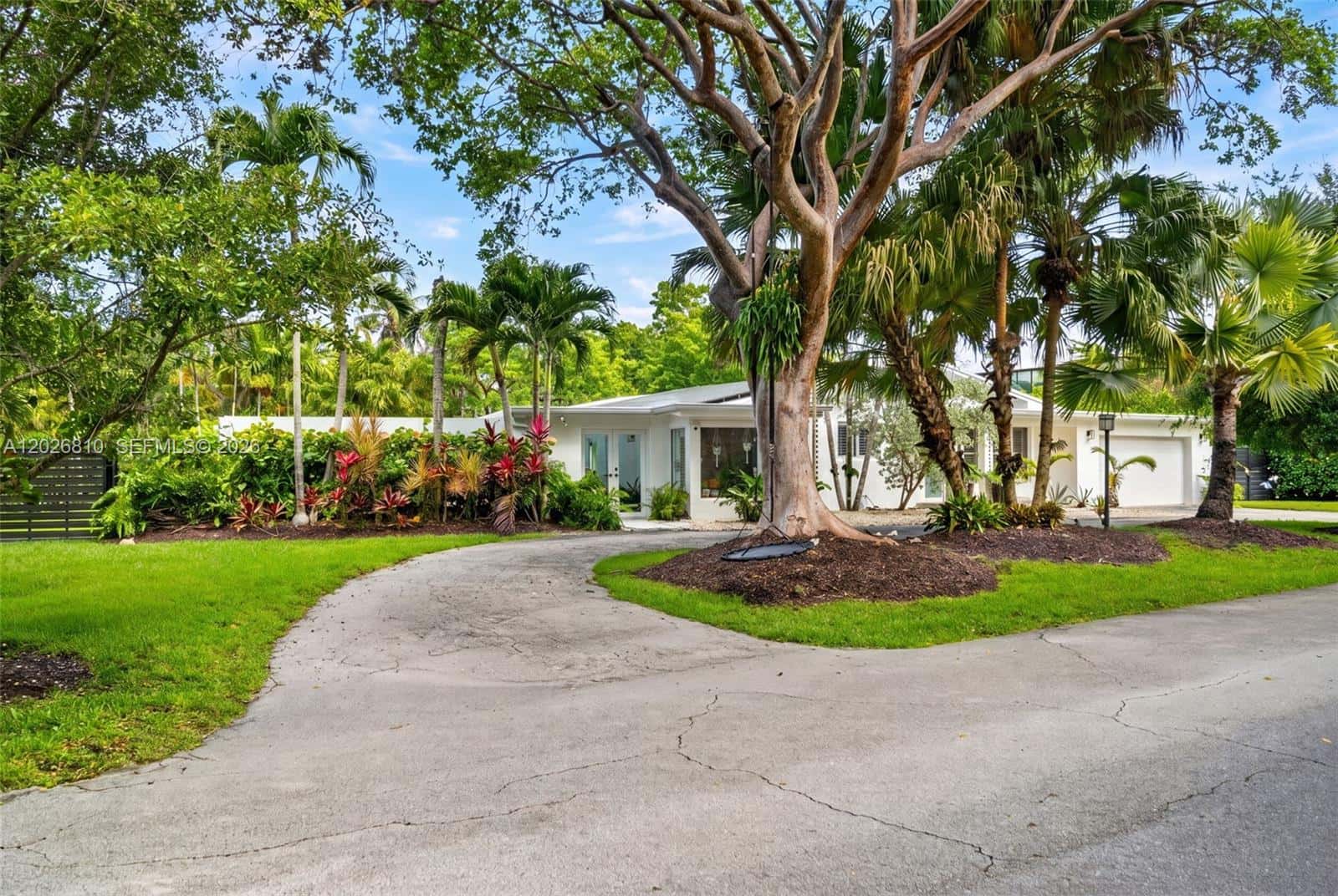 12420 SW 69th Ave, Pinecrest FL 33156