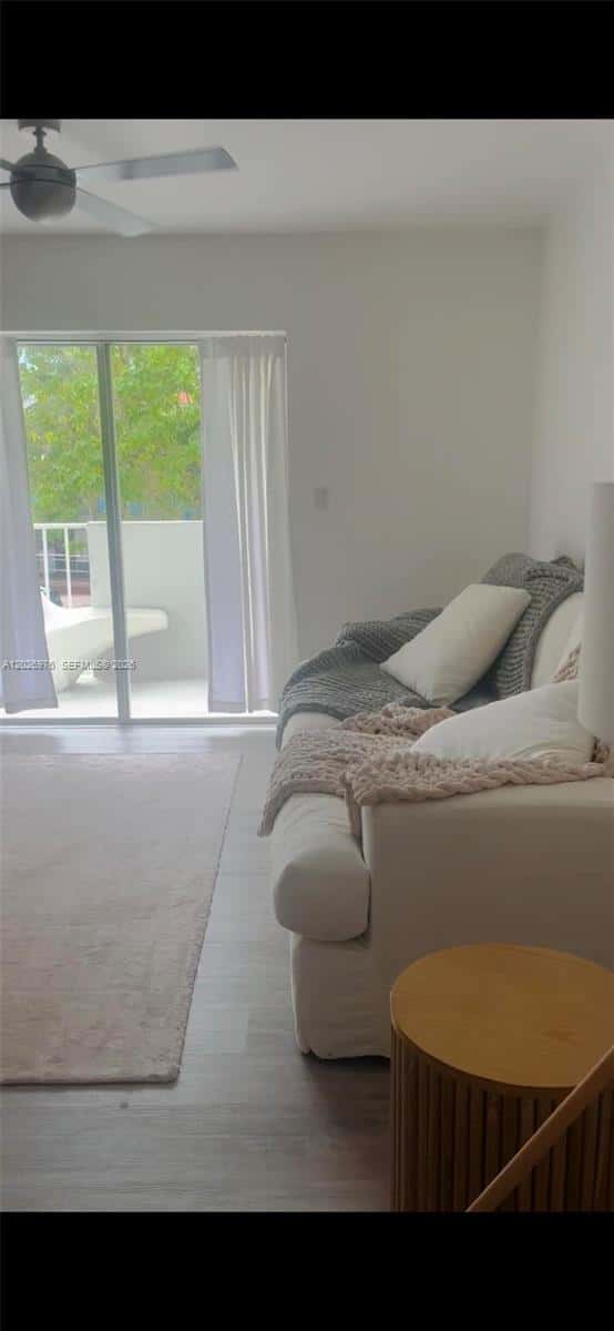 240 Collins Ave # 2B, Miami Beach FL 33139