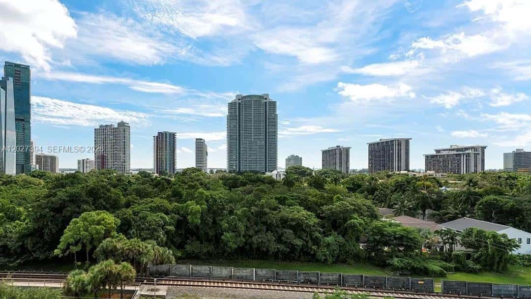 1600 SW 1 Ave # 705, Miami FL 33129