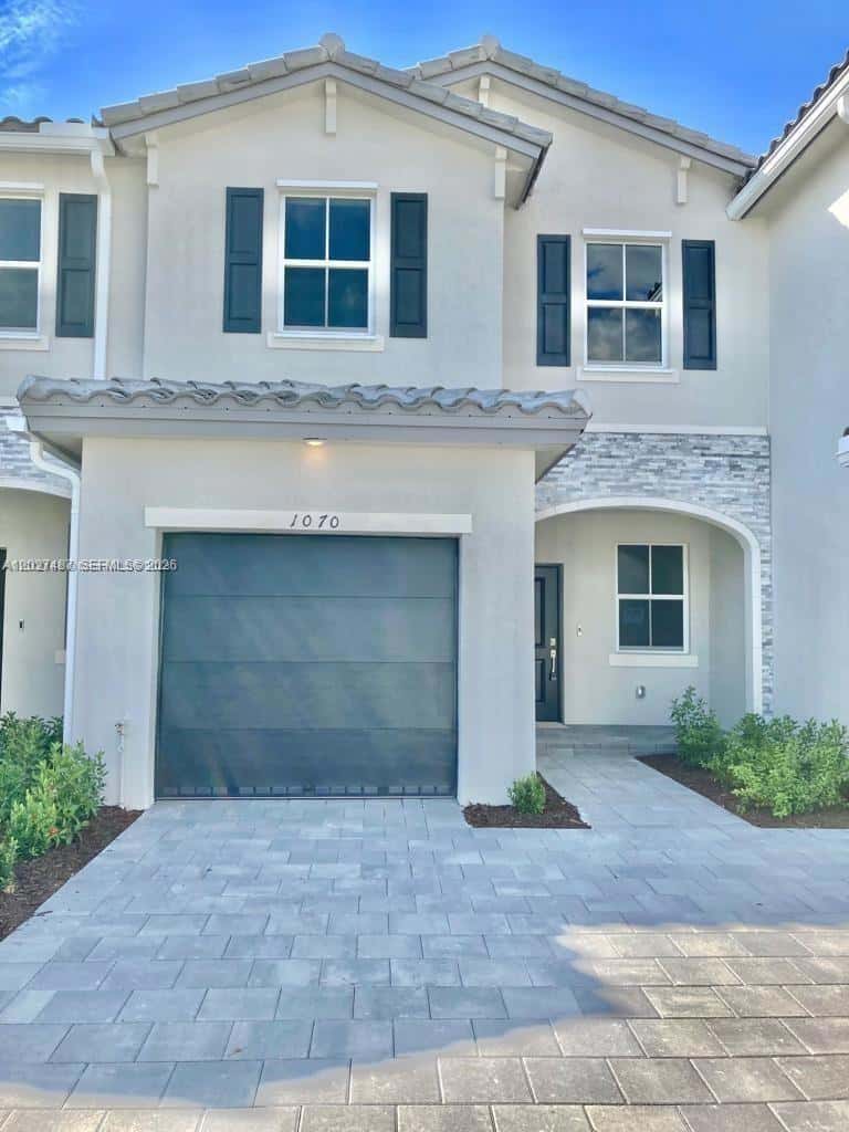 1070 SE 26th Ter, Homestead FL 33035
