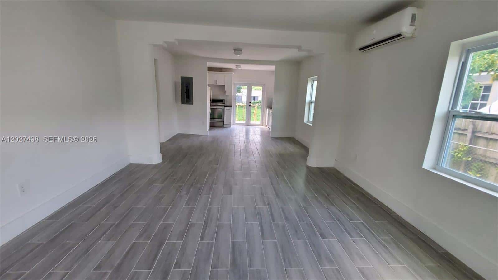560 NW 53rd St, Miami FL 33127