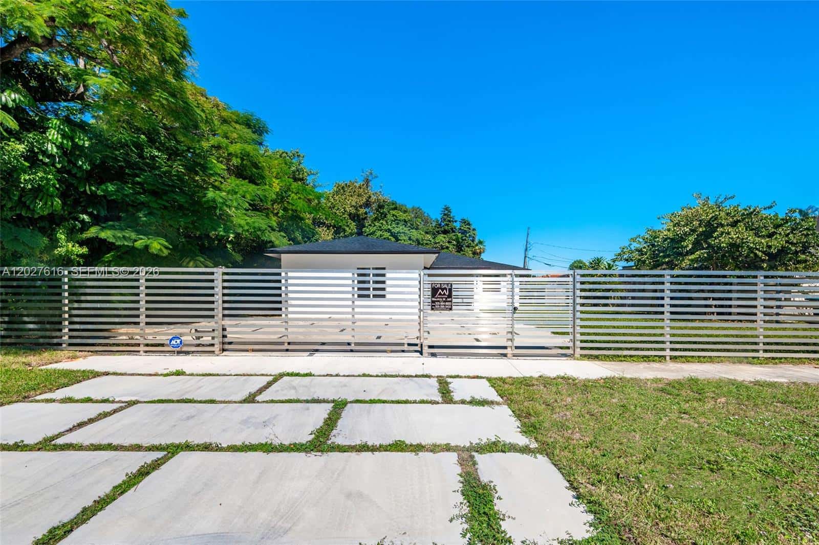651 NE 172nd St, Miami FL 33162