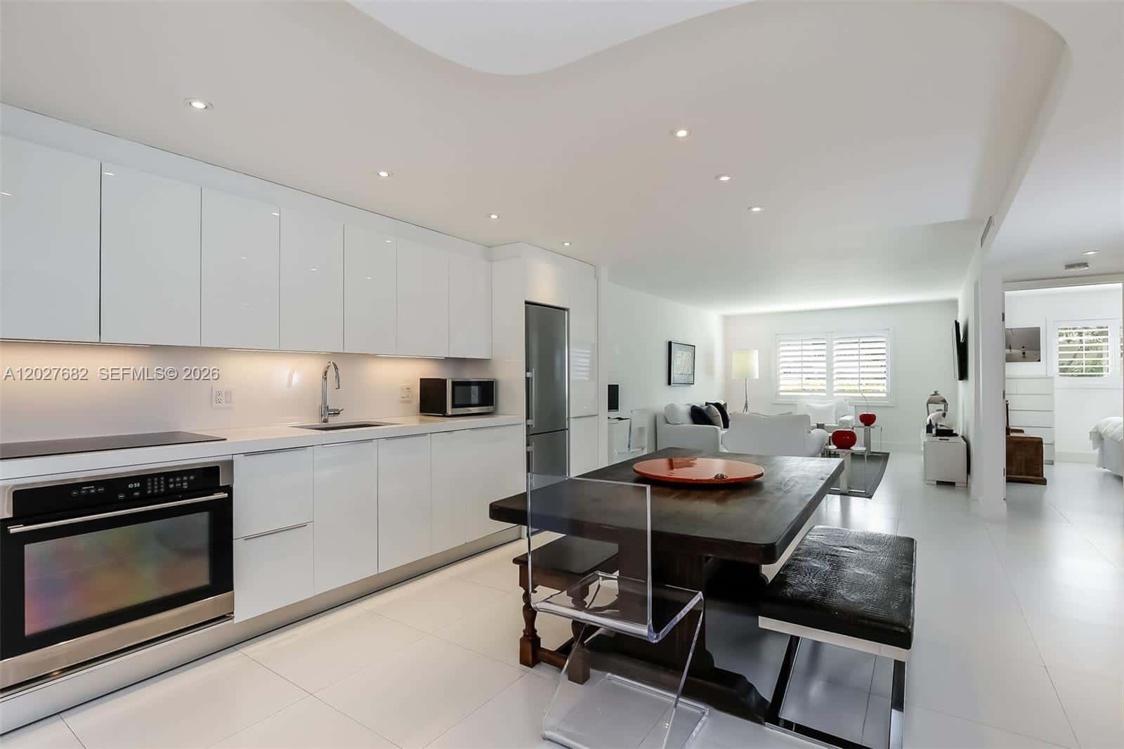 200 Galen Dr # 104, Key Biscayne FL 33149