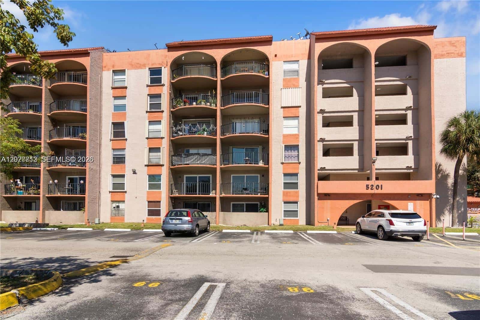 5201 NW 7th St # 105, Miami FL 33126