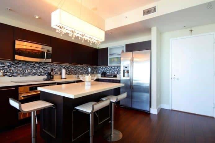 90 SW 3rd St # 3807, Miami FL 33130