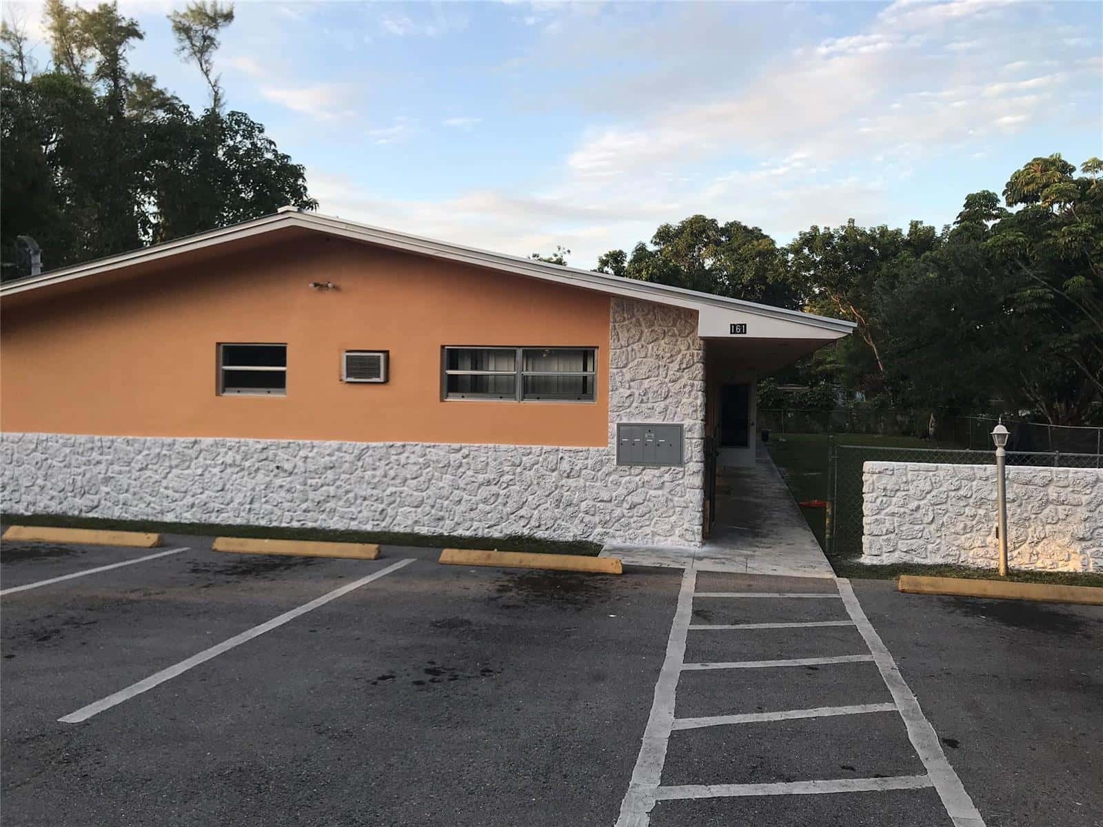 161 NW 164th Street # 1, Miami FL 33169