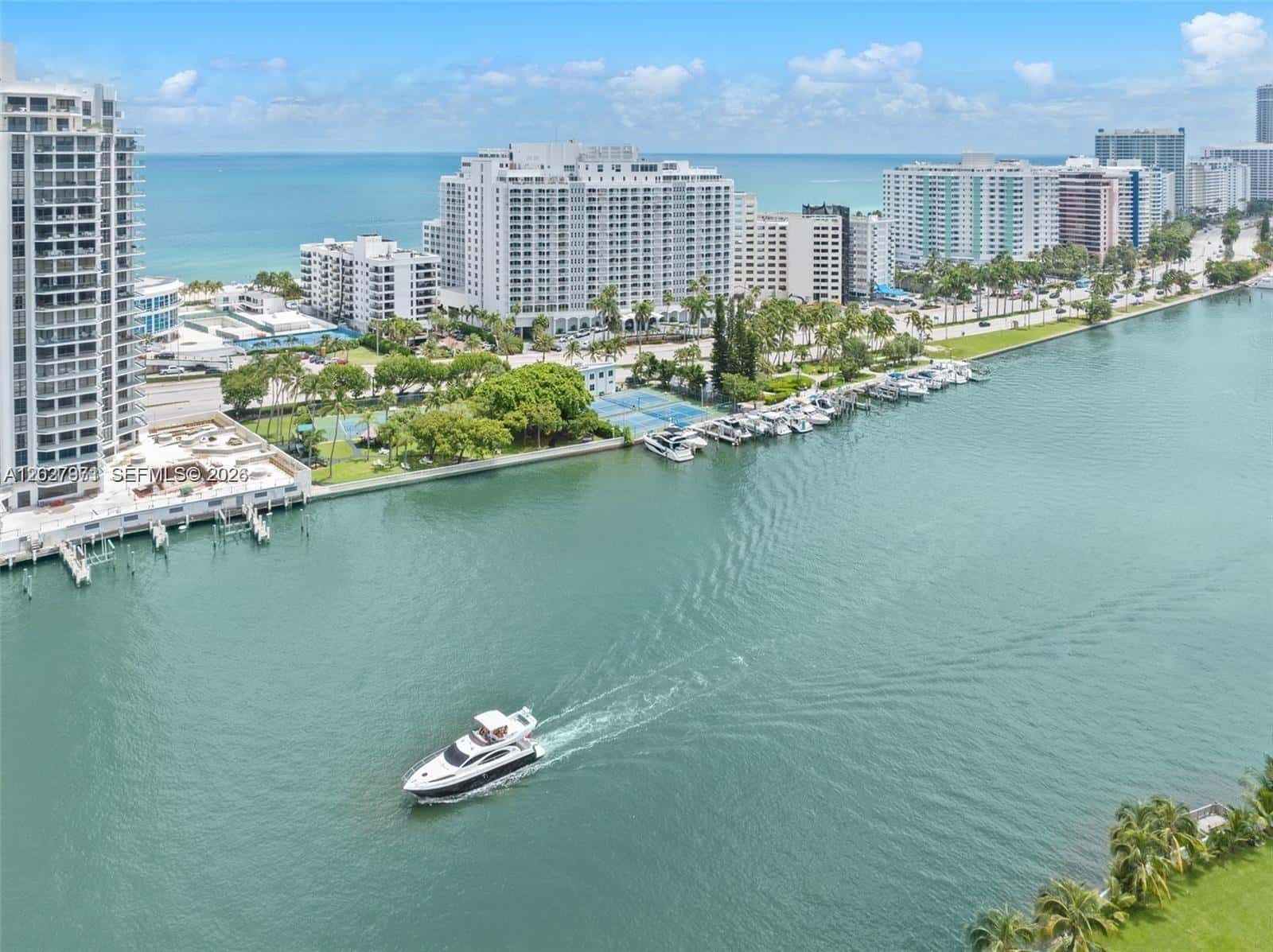 5401 Collins Ave # 807, Miami Beach FL 33140
