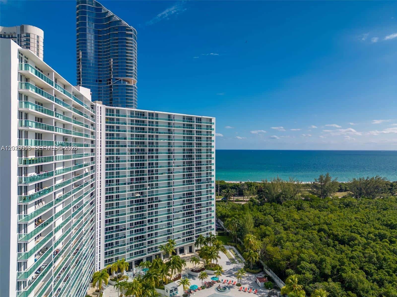100 Bayview Dr # 1623, Sunny Isles Beach FL 33160