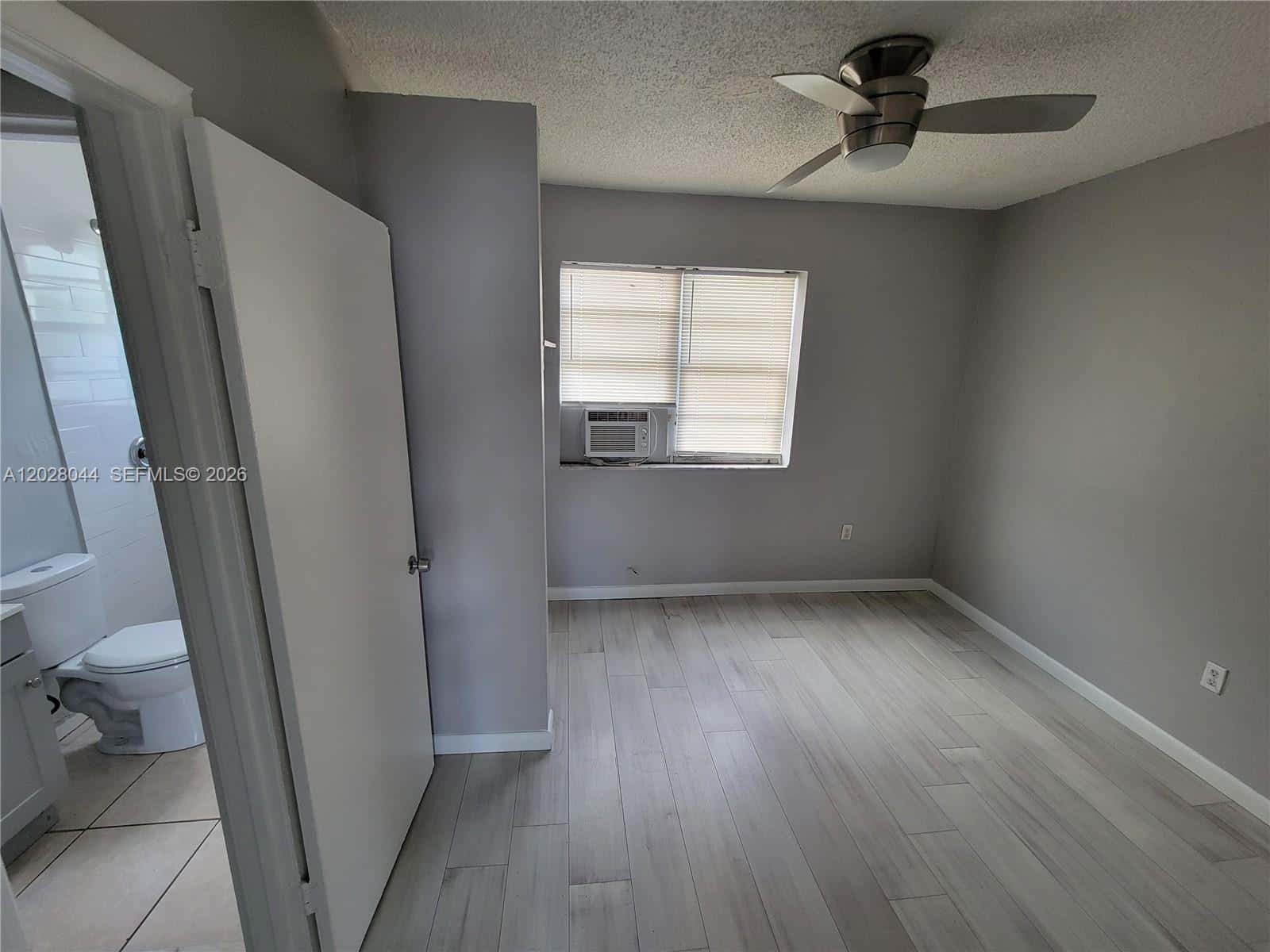 1720 NW 1st Pl # 1, Miami FL 33136