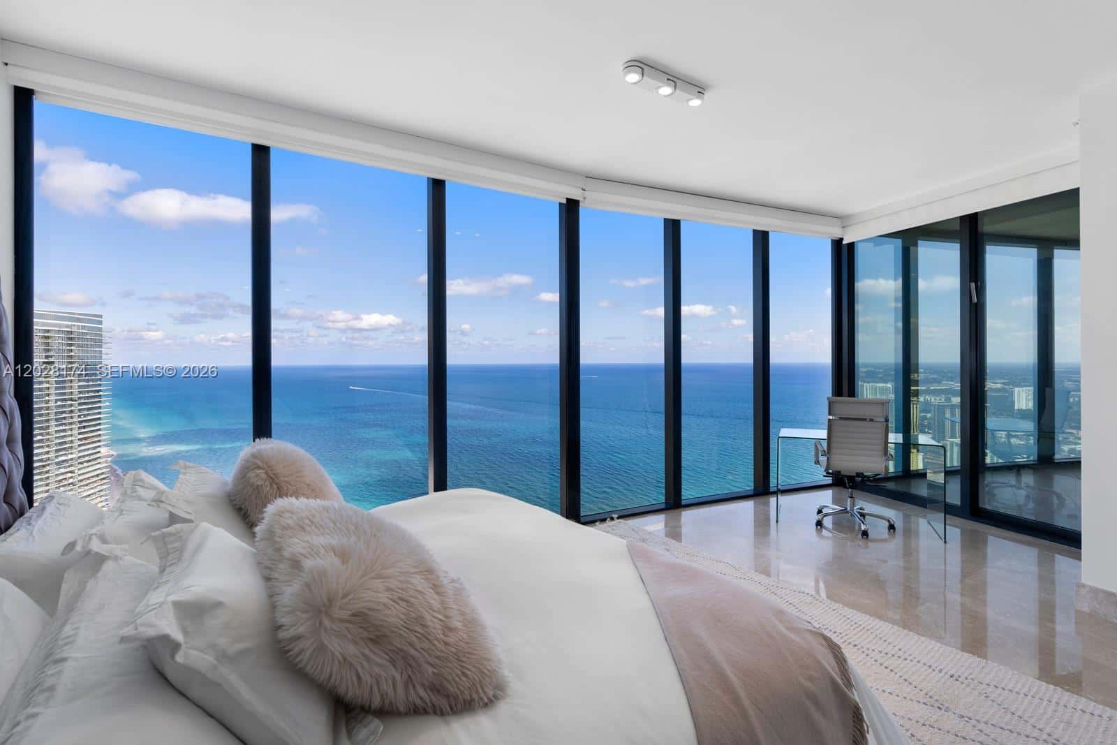 18555 Collins Ave # 5105, Sunny Isles Beach FL 33160