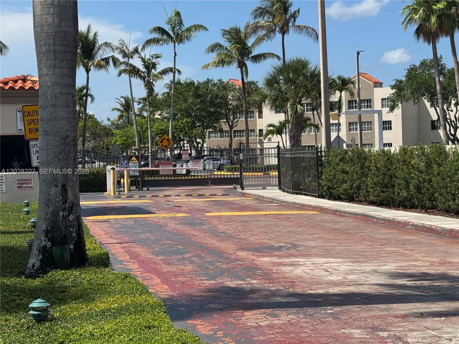 6195 NW 186th St # 303, Hialeah FL 33015