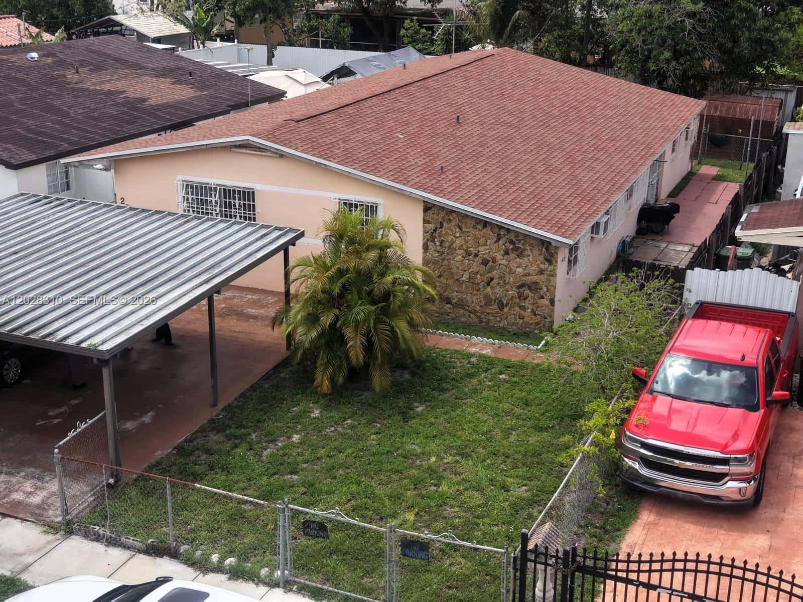 252 E 37th St, Hialeah FL 33013