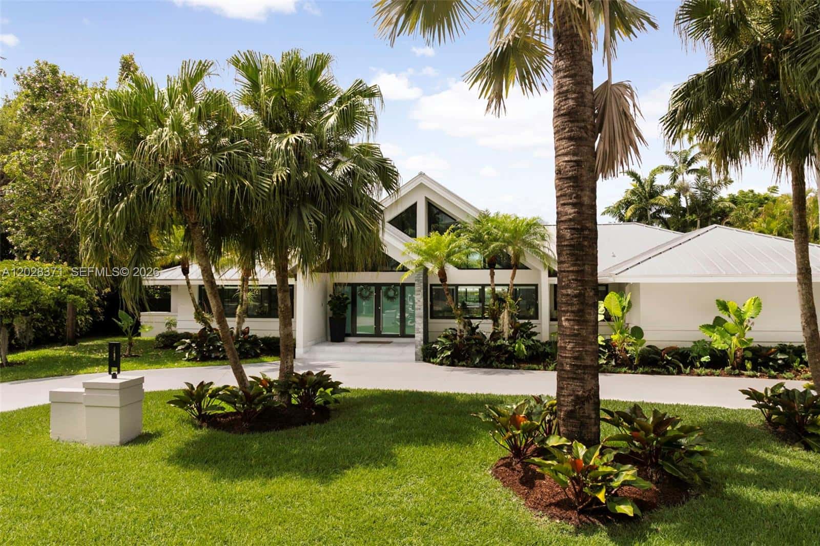 7440 SW 106th St, Pinecrest FL 33156