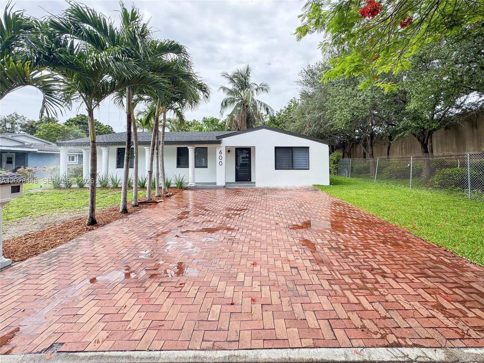 600 NW 108th Ter, Miami FL 33168