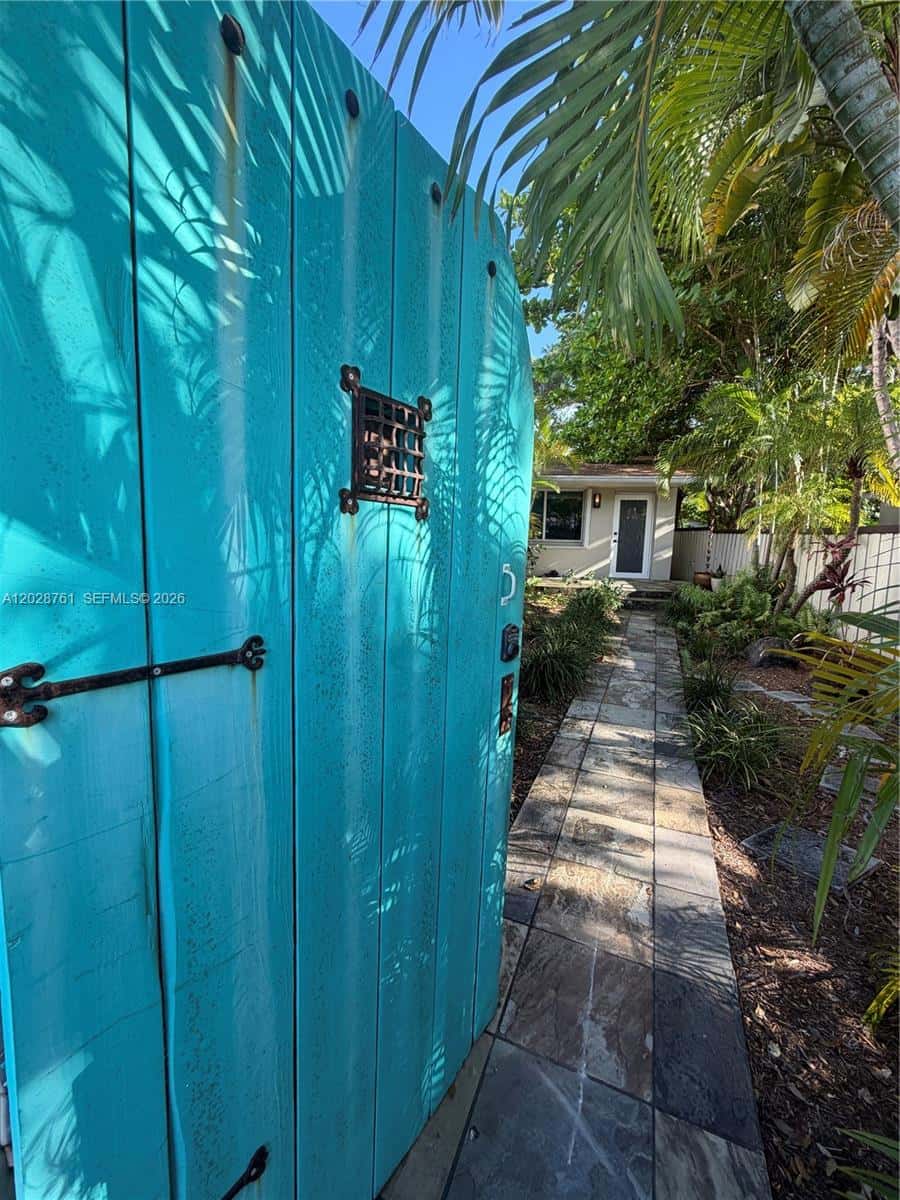 2728 SW 25th Ter # 2728, Miami FL 33133