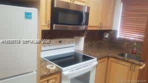 8089 NW 8th St # 3, Miami FL 33126