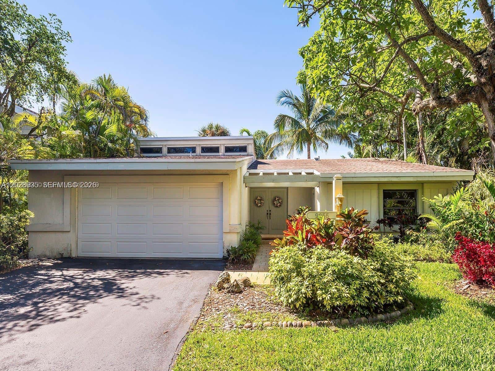 9055 SW 78th Ct, Miami FL 33156