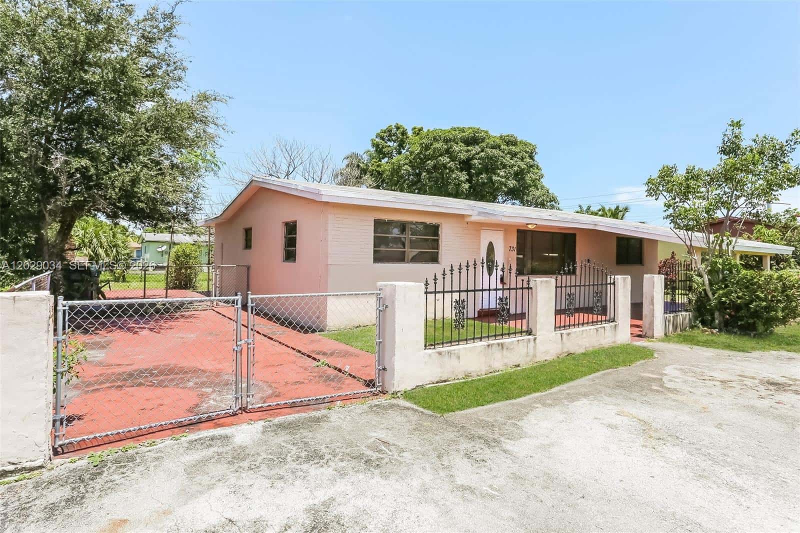 731 NW 175th Dr, Miami Gardens FL 33169