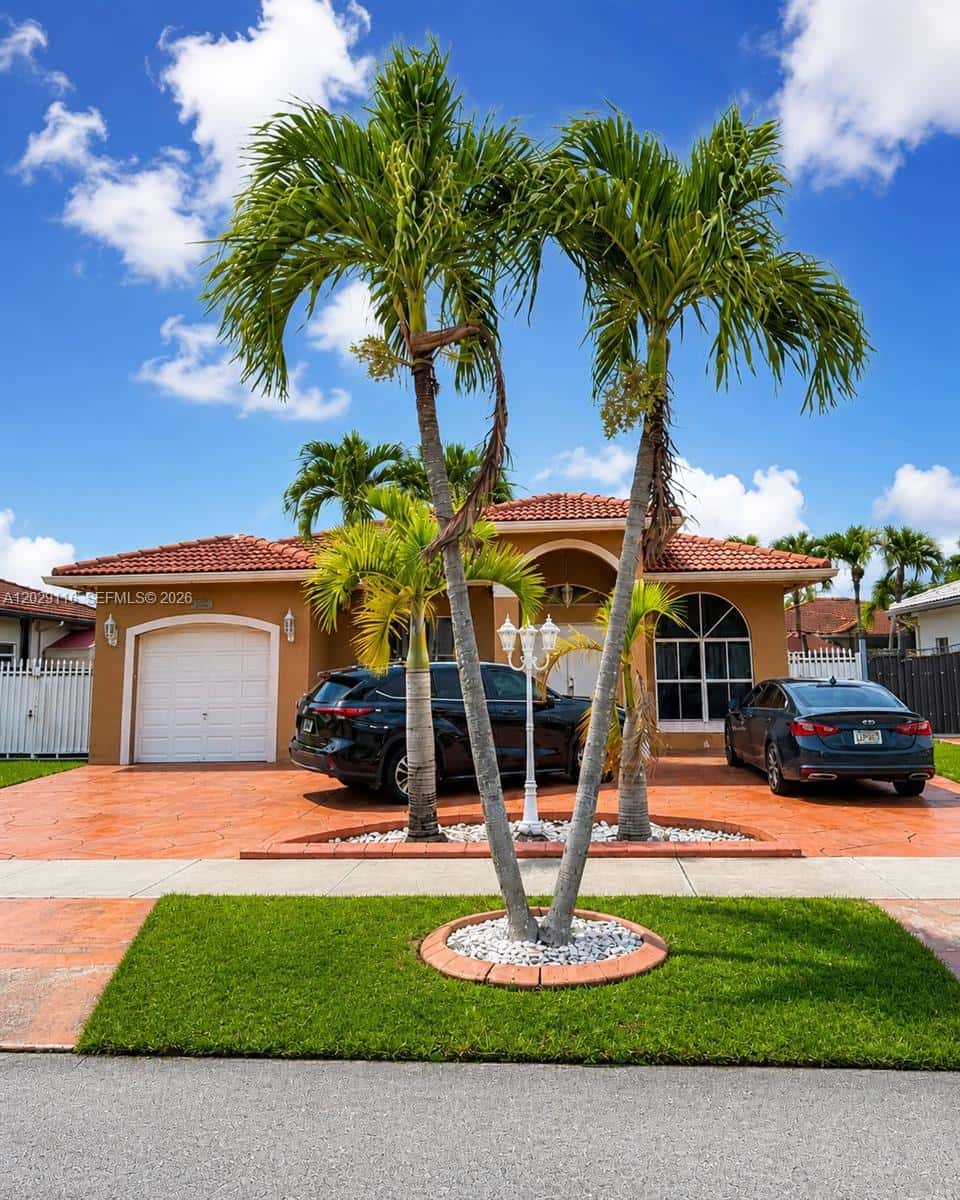 14863 SW 35th Ln, Miami FL 33185