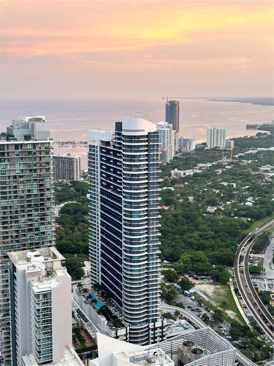 60 SW 13th St # 2807, Miami FL 33130
