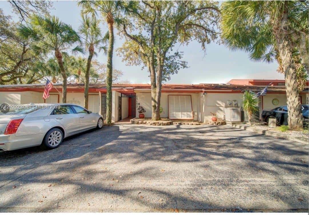 15182 E Loch Isle Dr E # 0, Miami Lakes FL 33014