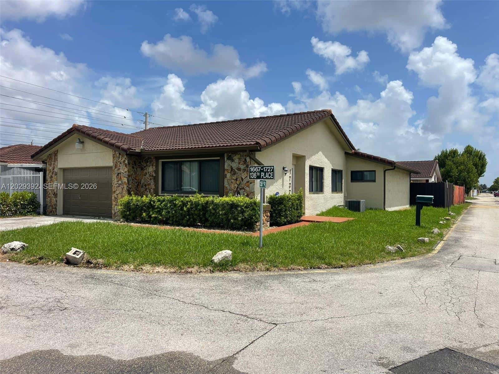 1727 SW 136th Pl, Miami FL 33175