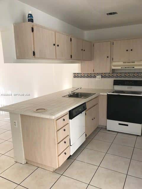 15401 SW 81st Cir Ln # 16, Miami FL 33193
