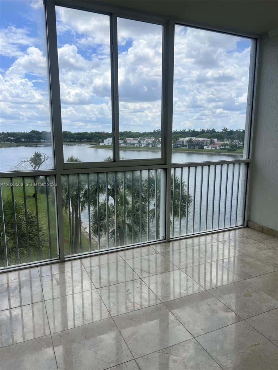 10750 NW 66th St # 401, Doral FL 33178