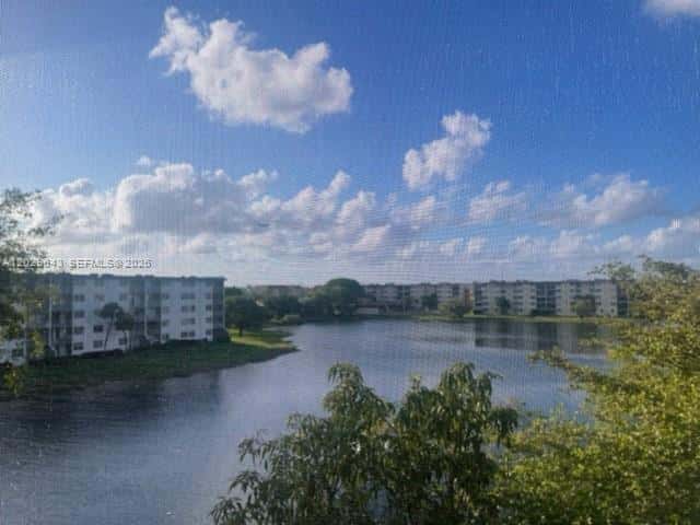 8775 Park Blvd # 418, Miami FL 33172