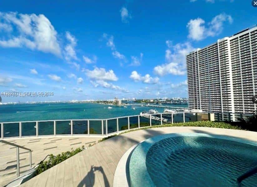 488 NE 18th St # 705, Miami FL 33132